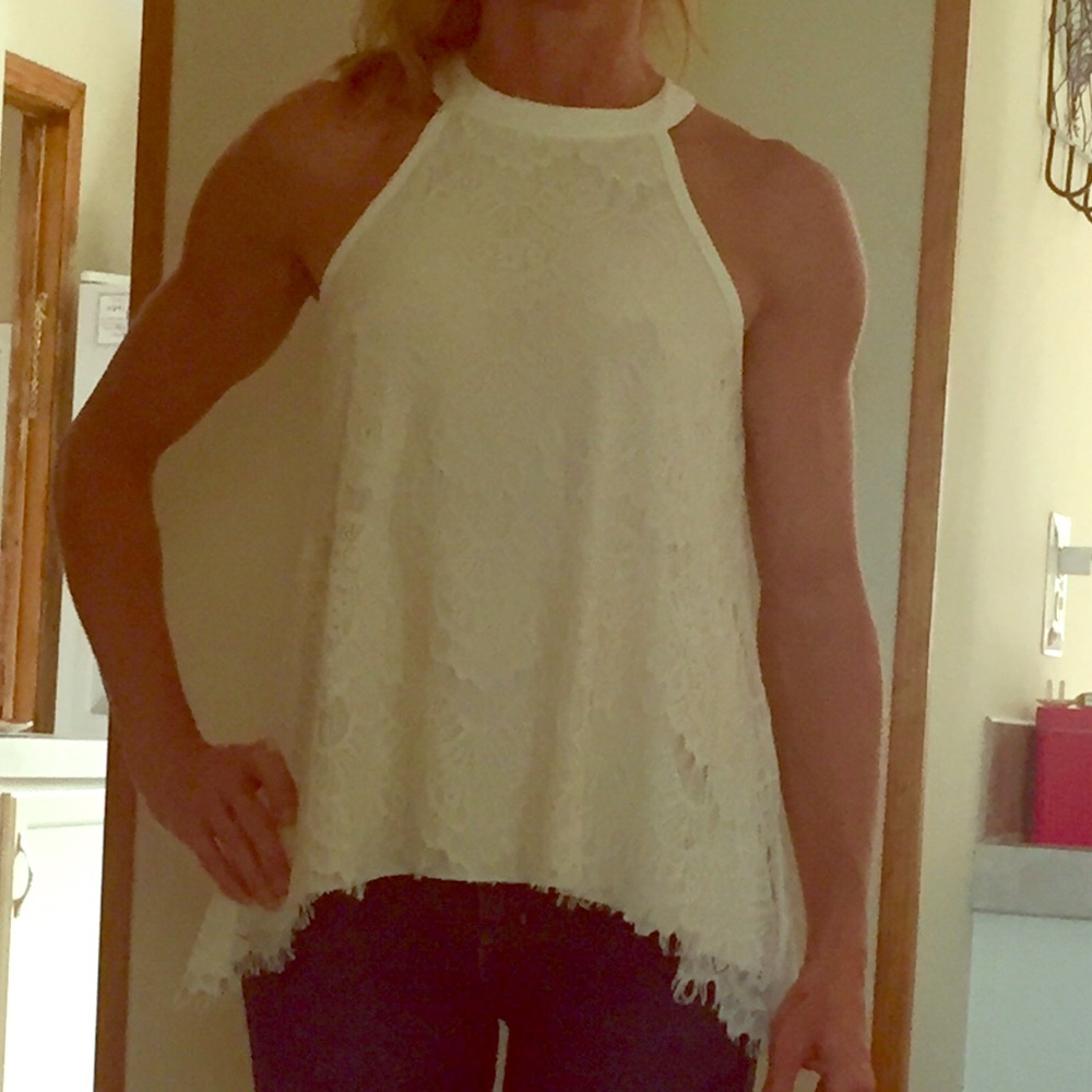 THREE PINK HEARTS Sleeveless White Lace Top